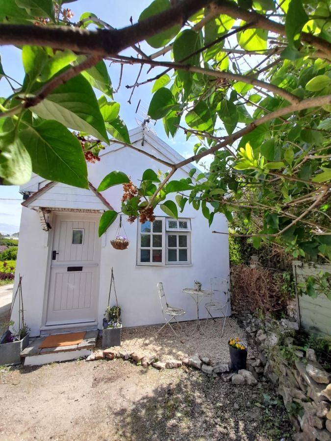 My Little Studio Farmborough Exterior photo
