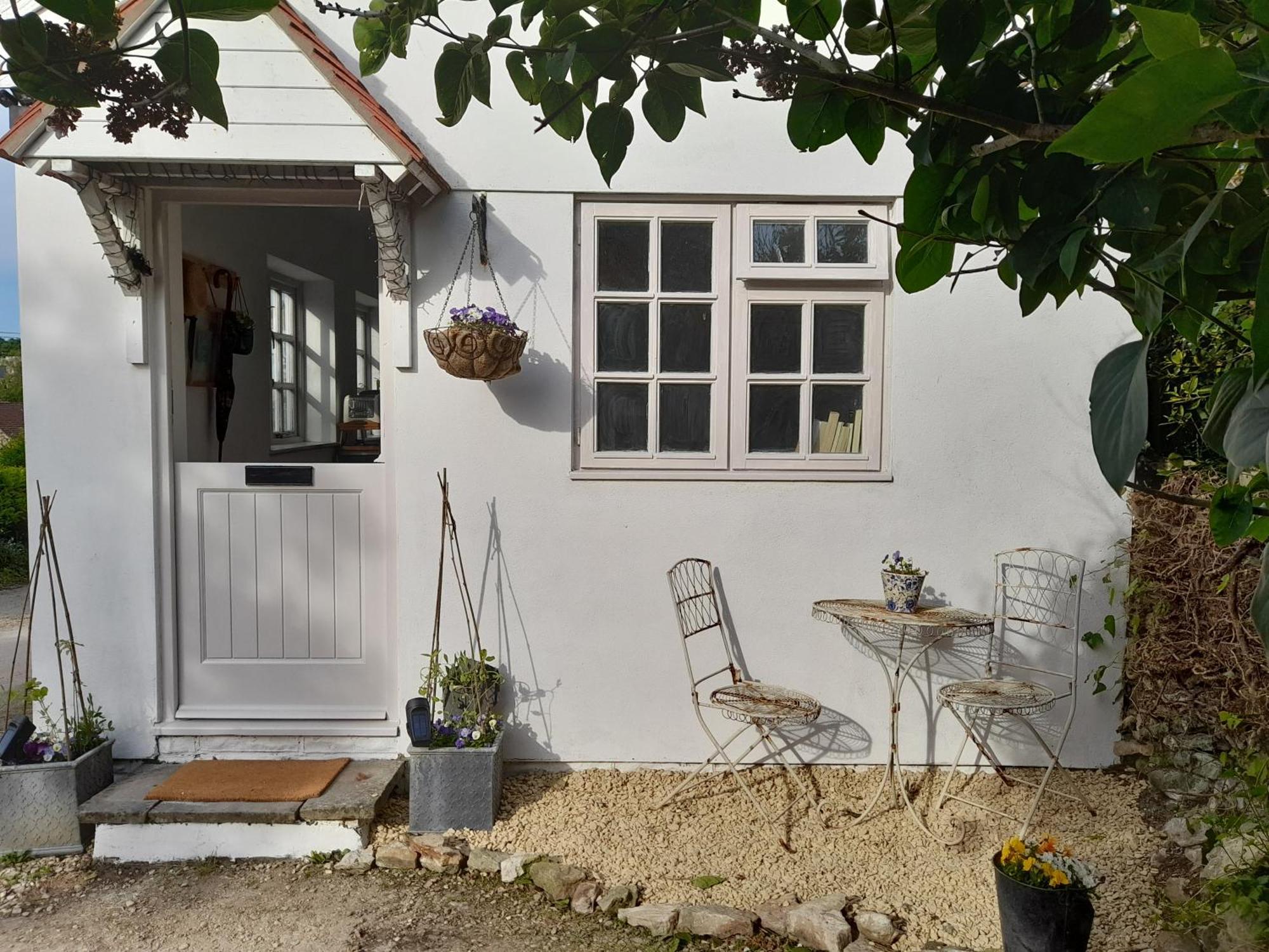 My Little Studio Farmborough Exterior photo